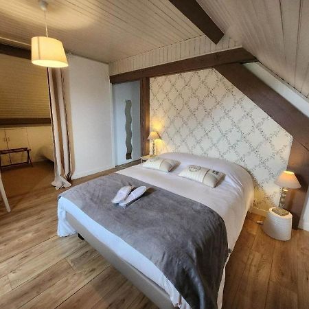 Logis Auberge Des Aulnettes เอรูวิลล์-แซ็งต์-แคลร์ ภายนอก รูปภาพ