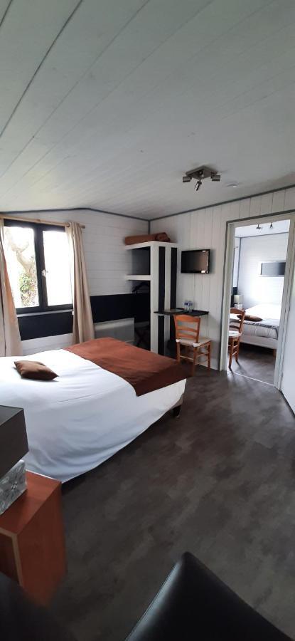 Logis Auberge Des Aulnettes เอรูวิลล์-แซ็งต์-แคลร์ ภายนอก รูปภาพ