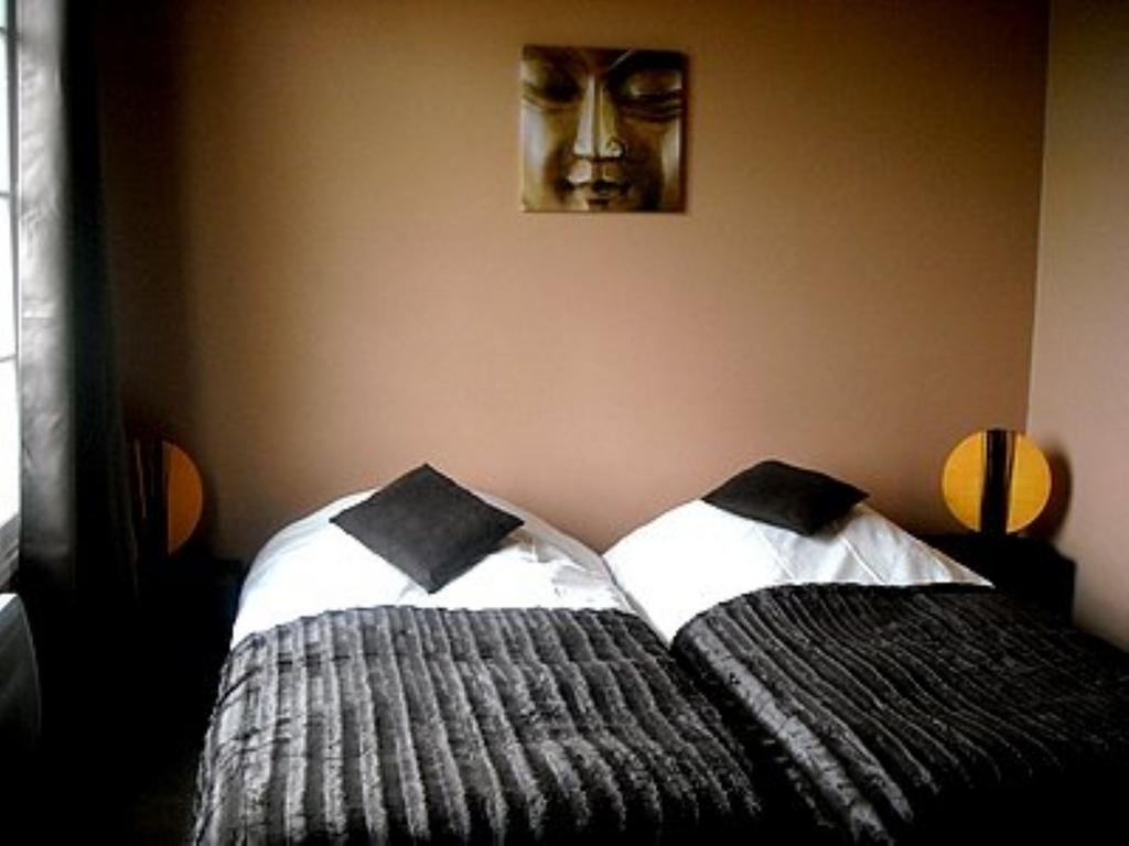 Logis Auberge Des Aulnettes เอรูวิลล์-แซ็งต์-แคลร์ ภายนอก รูปภาพ